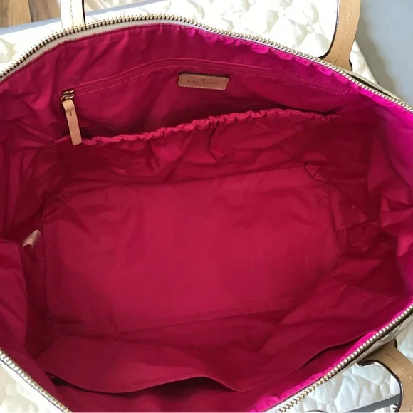 Kate Spade RARE EUC Classic Noel Print weekender tote bag with adjustable strap - Picture 4 of 16